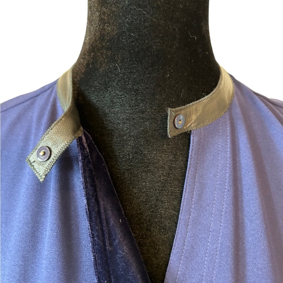 Elie Tahari Leather & Velvet Trim Top XS - Picture 4 of 9